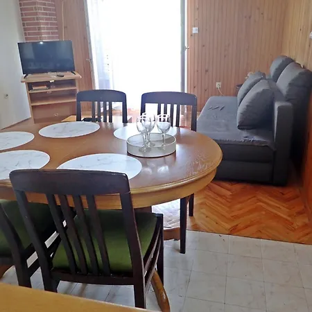 Appartamento Ika Starigrad Paklenica